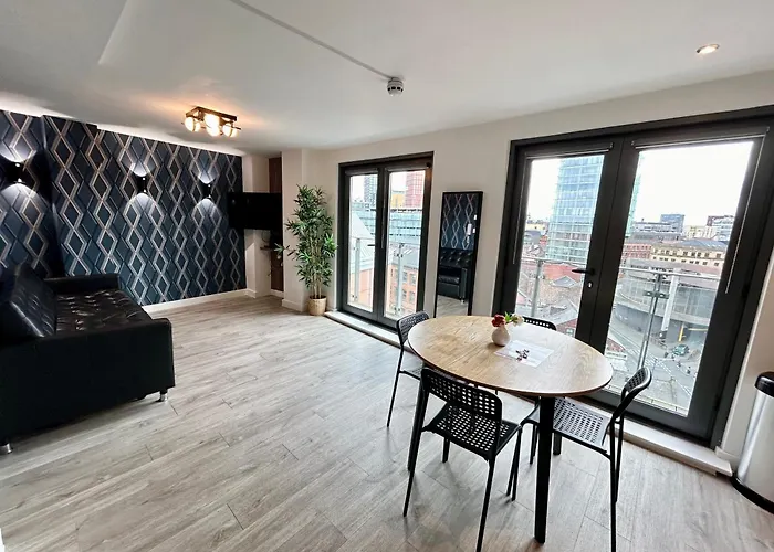 City Centre, Top Floor , Two Balconies